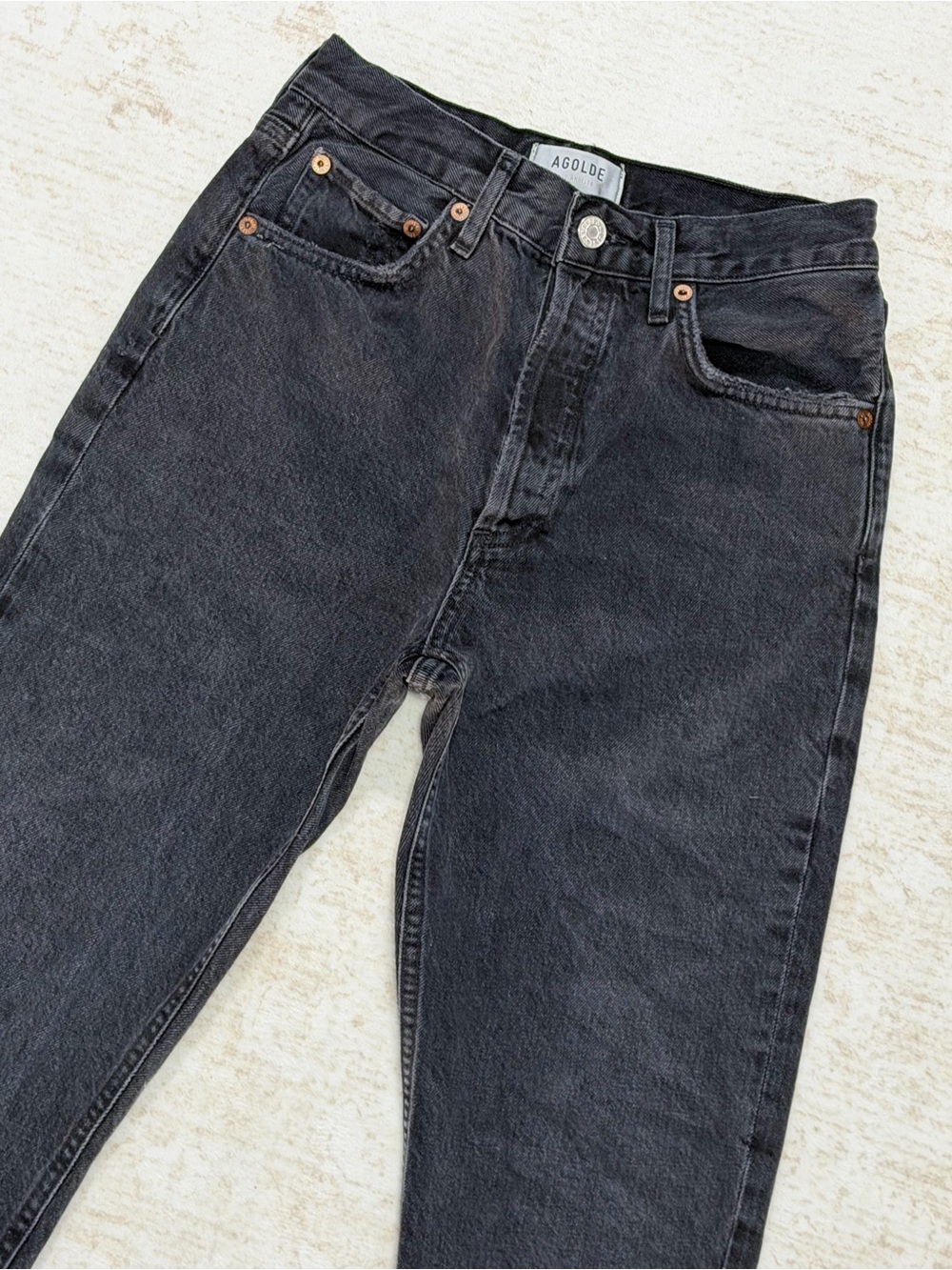 AGOLDE Riley High Rise Straight Crop Jeans 24 Black Washed Distressed Hem - Picture 2 of 12